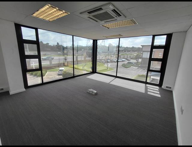 383M² OFFICE TO LET IN PAULSHOF